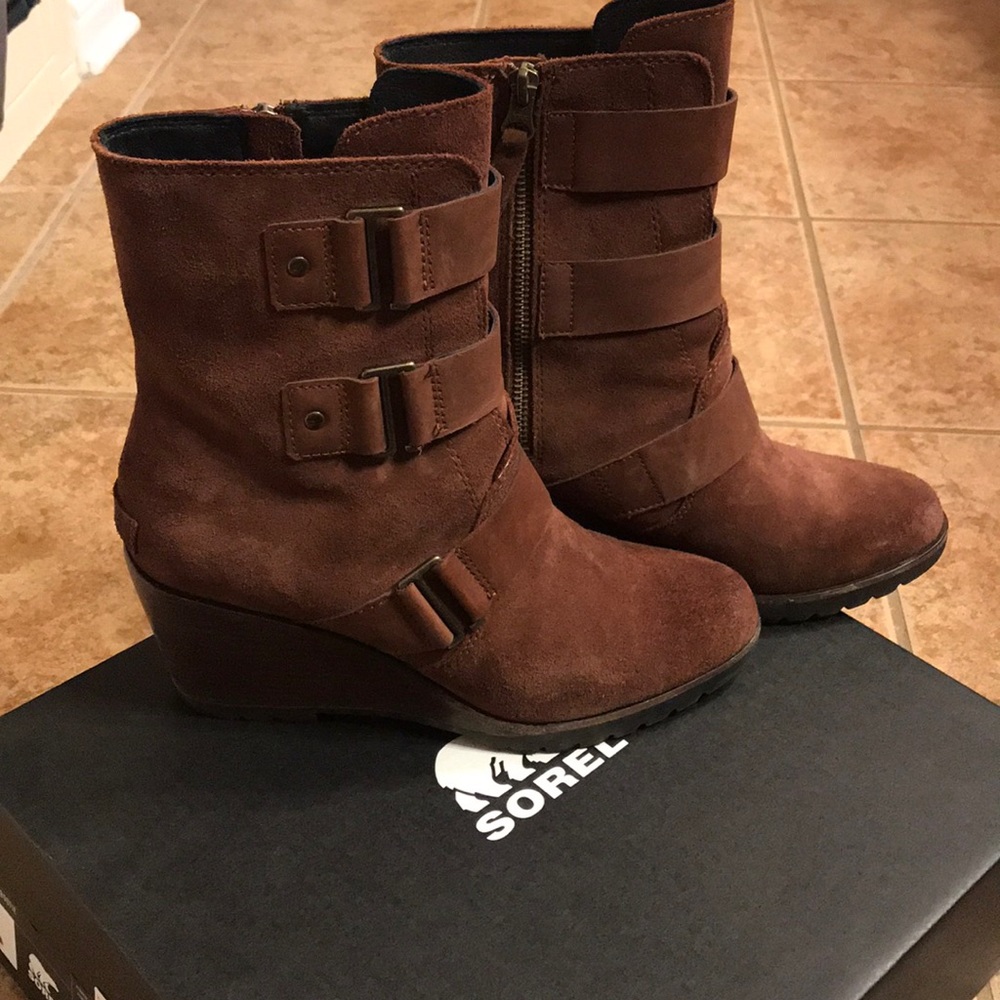 *Like NEW* Sorel After Hours Bootie